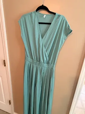 Halara M Seafoam Green Maxi Dress Crossover V-Neck Cap Sleeves Pleated Flowy Ski thumbnail 6