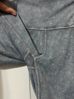 Lululemon Fast and Free 10” Ice Dye Bike Shorts Size 6 thumbnail 3