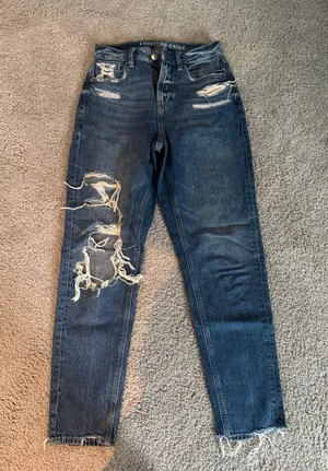 American Eagle Mom Jean thumbnail 1