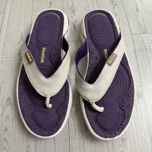 Reebok Easytone Women's Sz 5 Flip Flops White Purple Sandals Shoes Exercise‎ Gym thumbnail 1