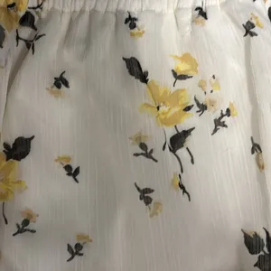 White Floral Skirt Yellow Size L thumbnail 2