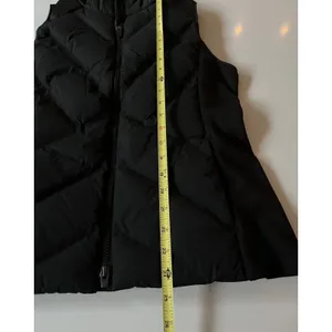 ATHLETA Inlet Quilted Puffer Vest Black Medium thumbnail 6