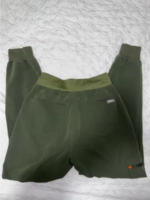 Green FIGS Scrub Pants thumbnail 2