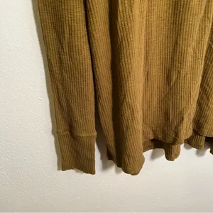 Offline‎ by Aerie Women's Size XS Henley Top Olive Green Ribbed Long Sleeve Snap thumbnail 4