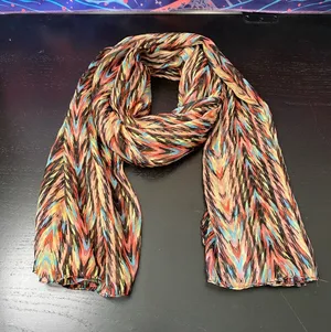 Multicolor Feather thumbnail 1