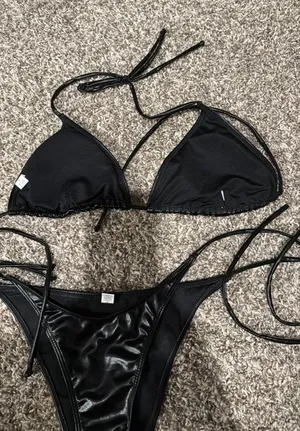Amazon Leather bikini thumbnail 2