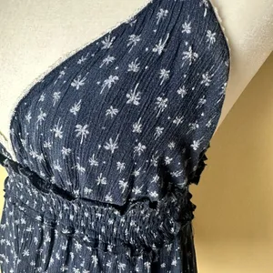 SYSTEMACTION Navy Blue Print Lace Trim Peplum Top Size Medium thumbnail 4