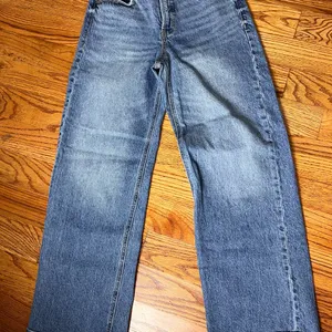 Old Navy Ski High Jeans thumbnail 6