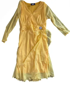 Yellow V thumbnail 1