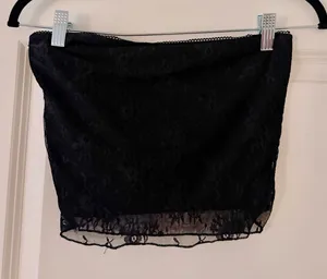 Amazon Black Lace Top thumbnail 1