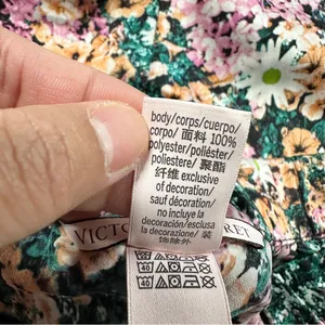 Victoria’s Secret Women’s Pajamas Set Satin Floral Cami Tank Top L & Shorts M thumbnail 12