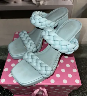 Forever 21 blue heels  thumbnail 1