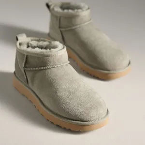 NIB UGG classic ultra mini moss green | size 8 women thumbnail 4