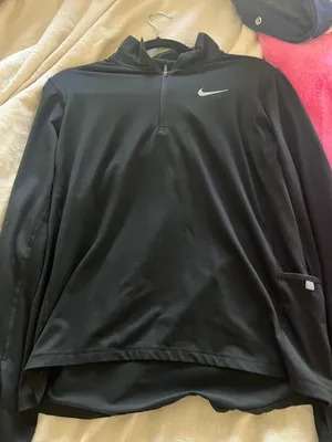 Nike Pullover Quarter-Zip thumbnail 1