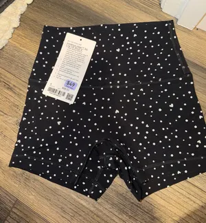 lululemon align shorts size 4 thumbnail 1