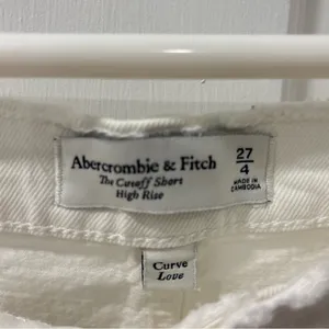 Abercrombie & Fitch Women’s The Cutoff Short Size 27/4 High Rise White Distress thumbnail 3