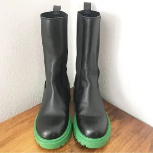 STEVE MADDEN Leather Chelsea Midi Boot Size 6 Black Platform Lug Sole Block Heel thumbnail 4