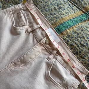 VERVET‎ Skinny High-Rise Distressed Crop Jean in Blush/Taupe, Size 27 thumbnail 10