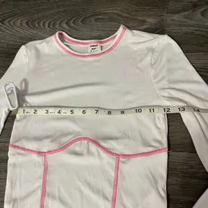 Aritzia Sunday Best Dove Long Sleeve Top White With Pink Stitching Ribbed Sz XS thumbnail 6