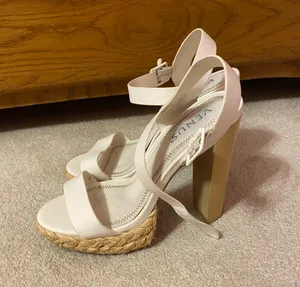 Venus white heels  thumbnail 1