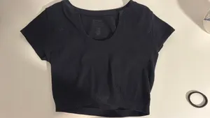 PacSun crop top thumbnail 1
