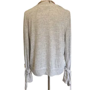 ✨ Abercrombie & Fitch Bow Tie Sleeve Sweater✨ thumbnail 3