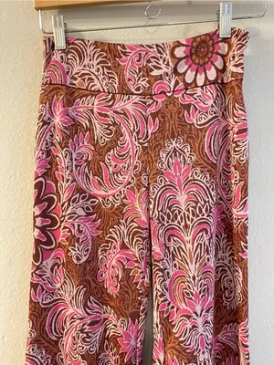 Maeve Anthropologie Maria Pink Paisley Metallic Jacquard Flare Pants Size 0 thumbnail 4