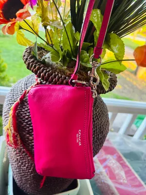 COACH Hot Pink Leather Wristlet Clutch thumbnail 2