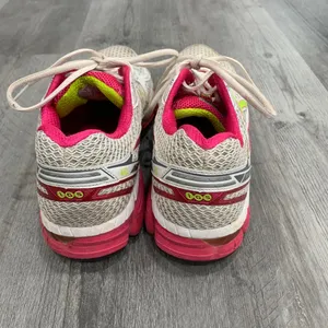 ASICS GT 2000 women’s 10 sneakers thumbnail 4
