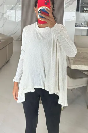 Sweater thumbnail 1