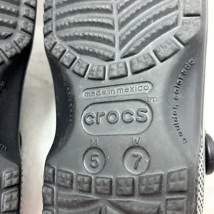 Crocs Classic Clogs Black Mens‎ Size 5Women’s Size 7 thumbnail 6