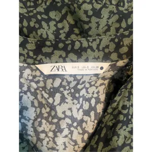 Zara Khaki Green Claris Printed‎ V-Neck Short Sleeve Dress Small thumbnail 3