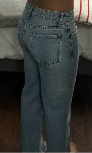 ZARA Low-Rise Jeans thumbnail 5