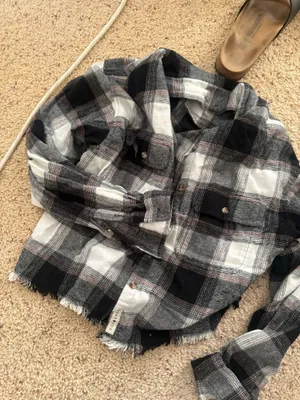 Boutique thumbnail 1