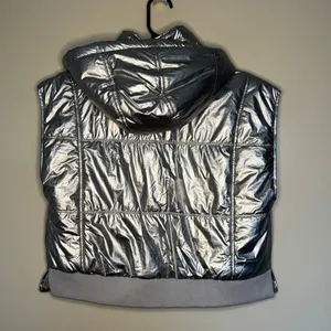 Daily Practice by Anthropologie Silver Metallic Puffer Vest Size Small thumbnail 4
