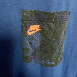 NIKE The Nike Tee Vintage Snake Print Graphic T-shirt L thumbnail 2