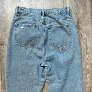 PacSun Light Blue Ultra High Waisted Slim Fit Mom Jeans Size 26 thumbnail 10