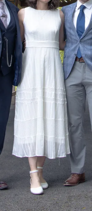 Taylor Dress White Size 4 thumbnail 1