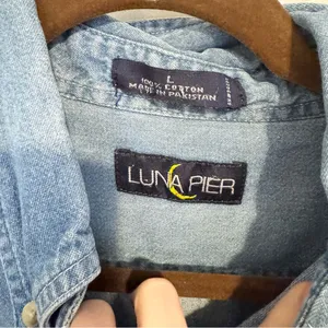 Vintage Luna Pier Denim Blue Shirt with Husky Dog Animal Design LARGE thumbnail 4