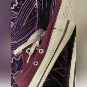 EUC Burgundy All Star Converse with fold over tongue size 8(Men’s)/10(Women’s) thumbnail 7