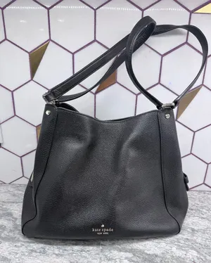 Kate Spade Leila Medium Triple Compartment Pebbled Leather Shoulder Bag - Black thumbnail 1