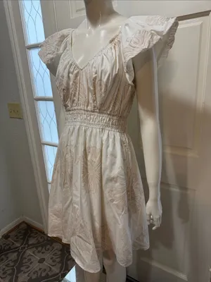 Marie Oliver Emilia White & Beige Floral Fit-and-Flare Dress Size Medium thumbnail 8
