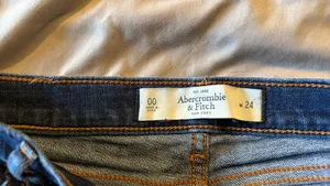 Abercrombie Low-Rise Shorts Denim 00 thumbnail 2