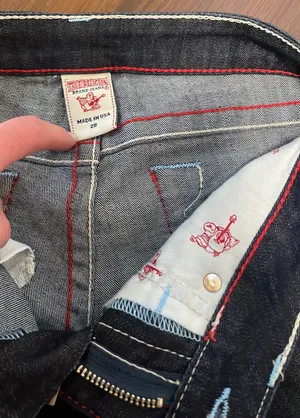 WLHJ58FE2 Americana Chain Dark Rinse Rolled Capri Jeans $209 EUC 28 thumbnail 10