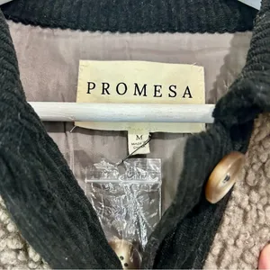 PROMESA Women's Contrast Button Down Sherpa Jacket Grey Black Size Medium FLAW thumbnail 4