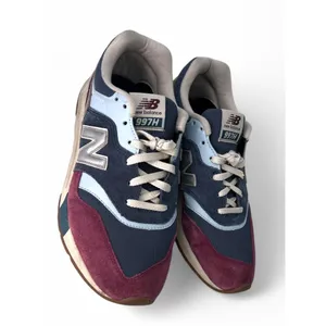 New Balance 997H Sneaker Men 9.5/ Women 11 Suede Classic Runners Shoe thumbnail 5