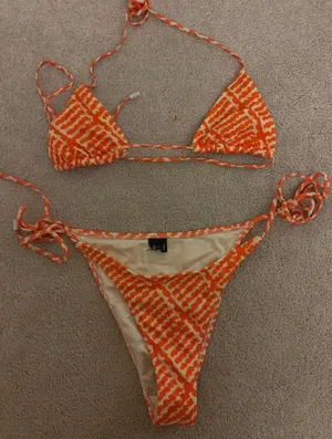 Triangl Bikini Set thumbnail 1