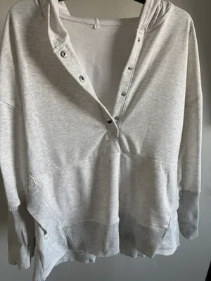 Hooded sweater Size L thumbnail 1