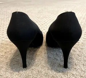 Vintage Rene Mancini Black Velvet Toe Pumps thumbnail 2