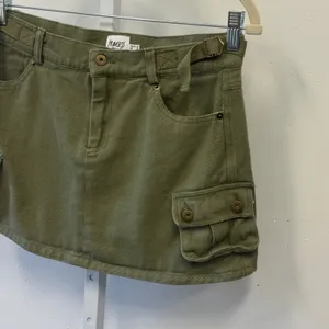 Princess Polly Olive Green Cargo Mini Skirt Cotton Utility Size 6 Streetwear thumbnail 3